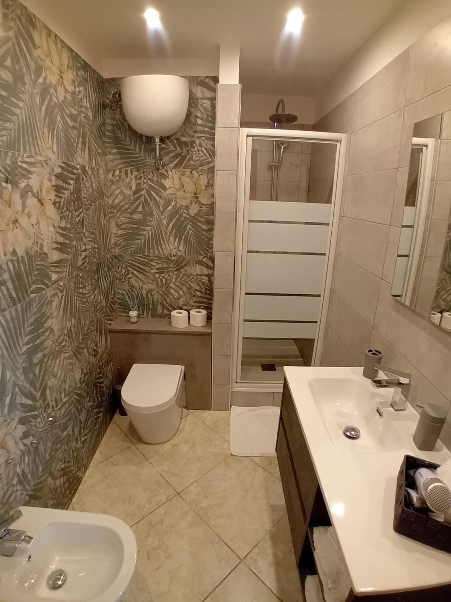Hotel Reginella House à Naples Extérieur photo