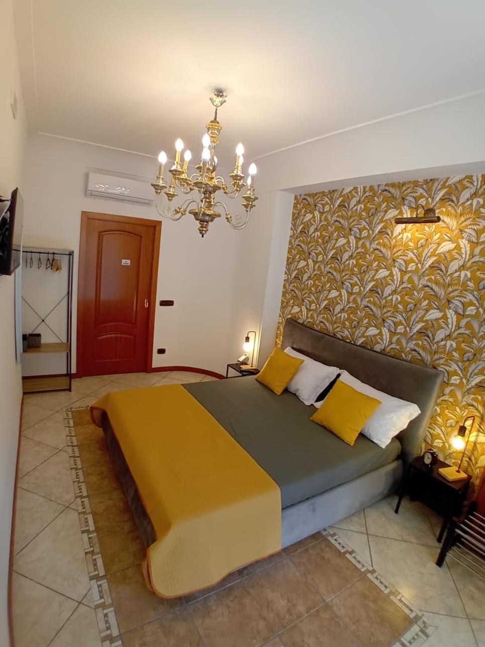 Hotel Reginella House à Naples Extérieur photo