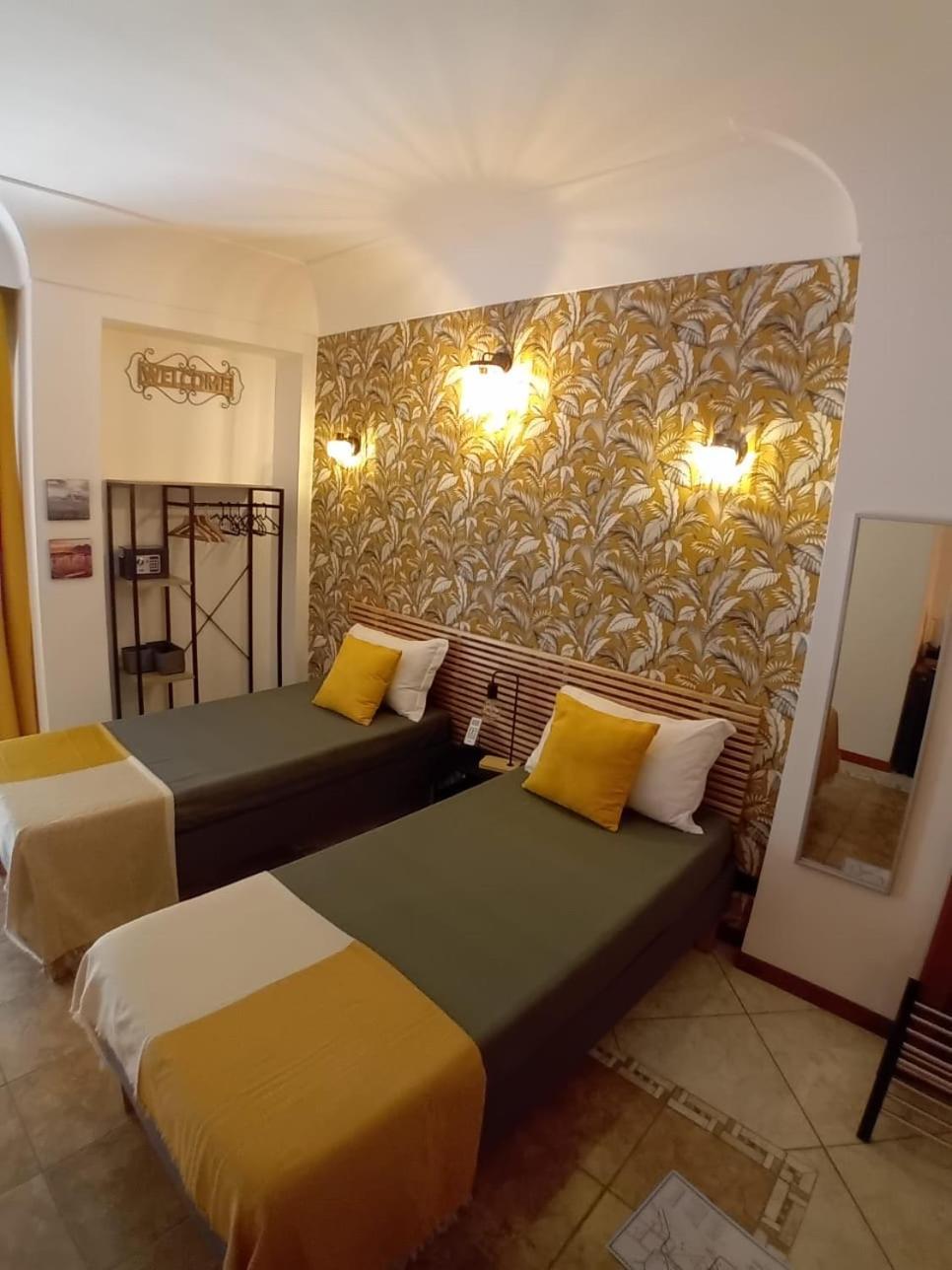 Hotel Reginella House à Naples Extérieur photo