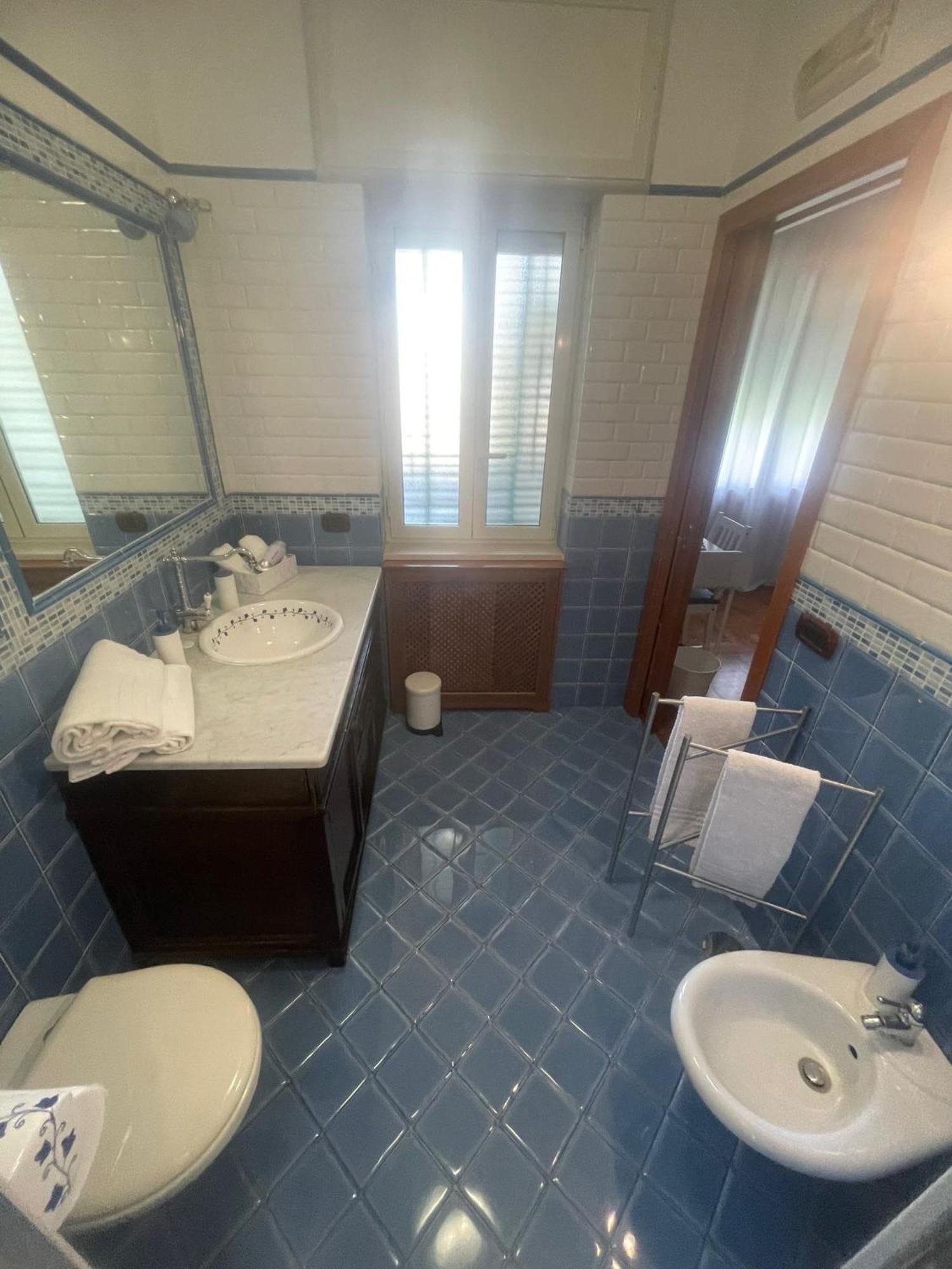 Hotel Reginella House à Naples Extérieur photo
